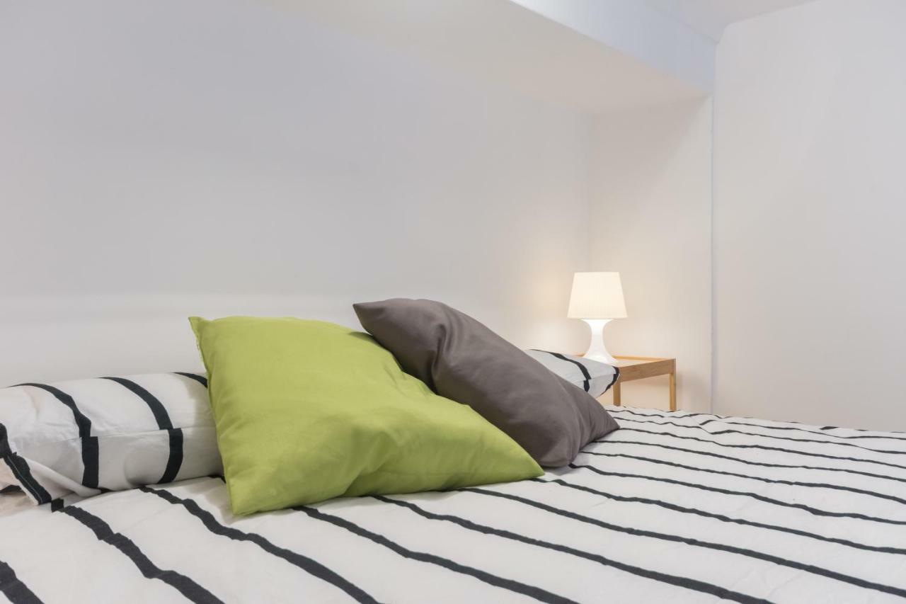 Moleloca - Casa Artisti 7 Appartement Turijn Buitenkant foto